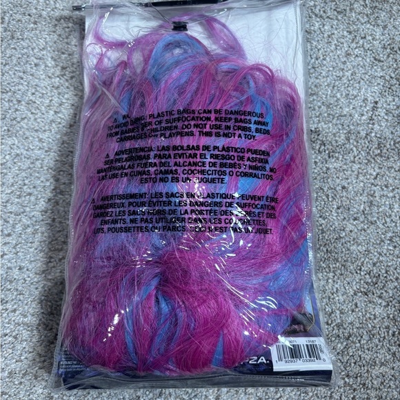 Disney descendants 3 Audrey child costume size medium 8-10 with wig! - Picture 9 of 9